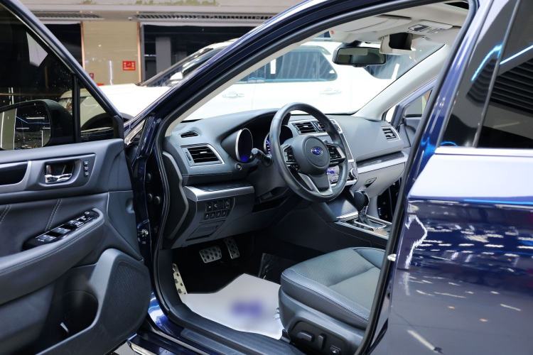 Used Subaru Legacy 2020 Revised Version 2.5i All-Wheel-Drive Glory Edition with EyeSight Interior 1