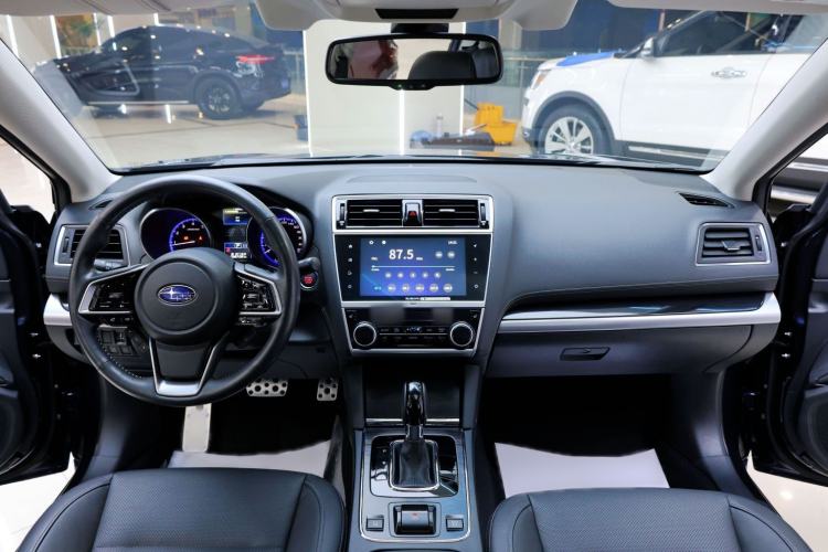 Used Subaru Legacy 2020 Revised Version 2.5i All-Wheel-Drive Glory Edition with EyeSight Interior 3