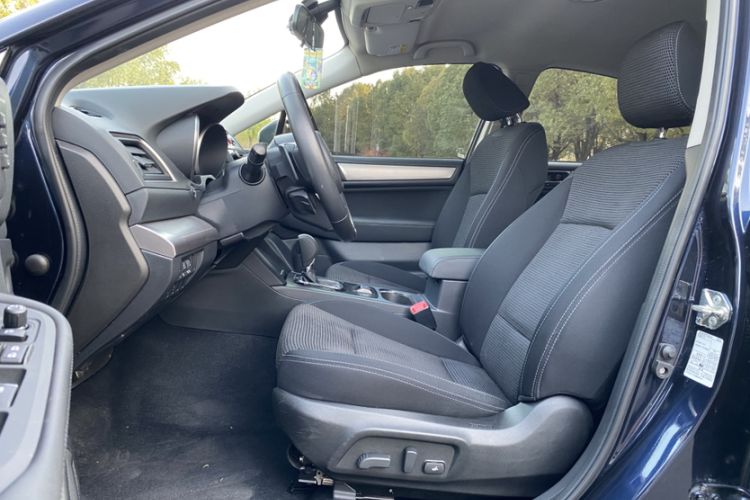 Used Subaru Legacy 2020 Revised Version 2.5i All-Wheel-Drive Fashion Edition Interior 4