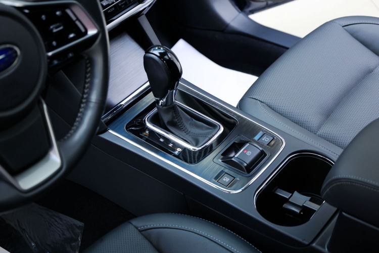 Used Subaru Legacy 2020 Revised Version 2.5i All-Wheel-Drive Glory Edition with EyeSight Interior 8