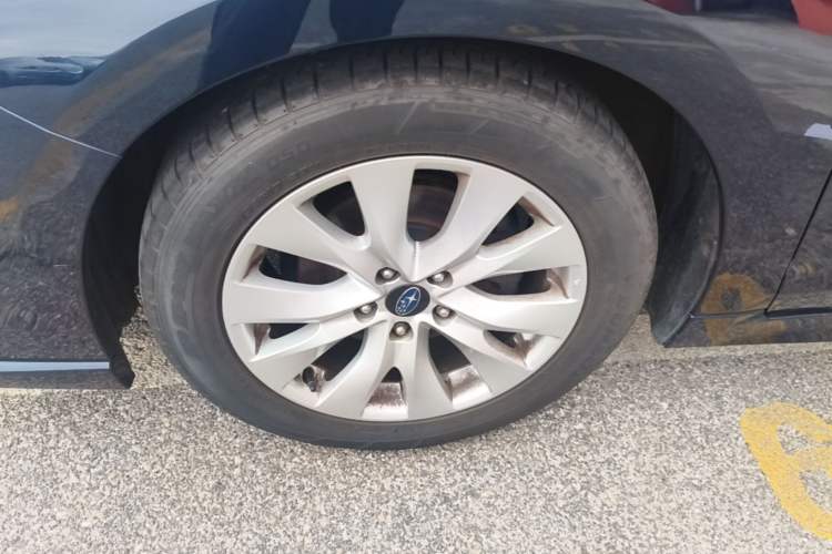 Used Subaru Legacy 2020 Revised Version 2.5i All-Wheel-Drive Fashion Edition Left Front Wheel Hub