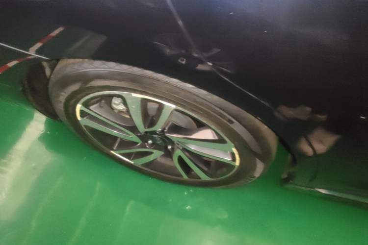 Used Subaru Legacy 2020 Revised Version 2.5i All-Wheel-Drive Glory Edition with EyeSight Right Rear Wheel Hub