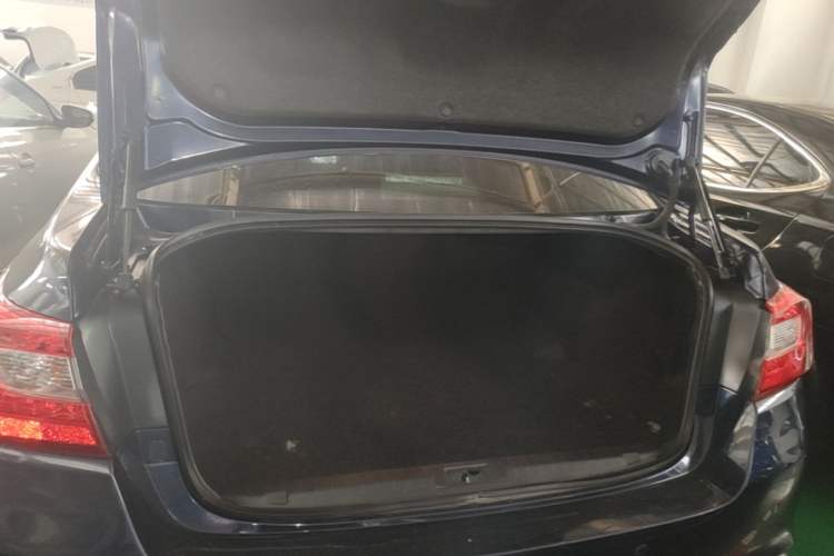 Used Subaru Legacy 2020 Revised Version 2.5i All-Wheel-Drive Glory Edition with EyeSight Trunk