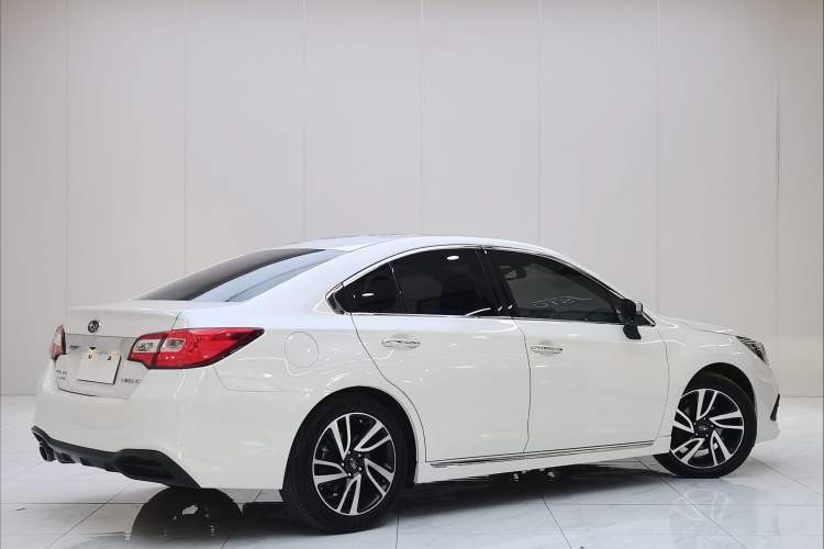 Used Subaru Legacy 2020 Revised Version 2.5i All-Wheel-Drive Glory Edition with EyeSight Exterior 4