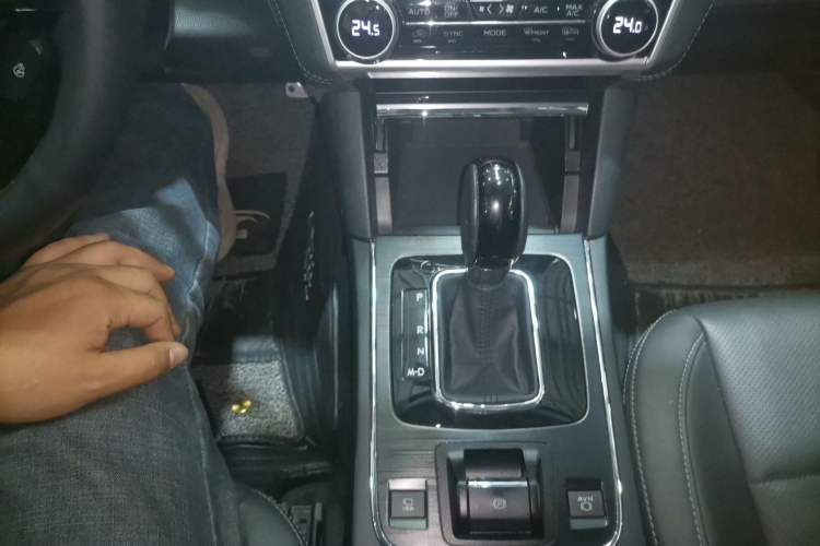 Used Subaru Legacy 2020 2.5i All-Wheel-Drive Prestige Edition EyeSight Gear Lever