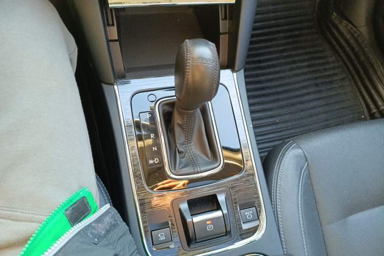 Used Subaru Legacy 2020 Revised Version 2.5i All-Wheel-Drive Glory Edition with EyeSight Gear Lever