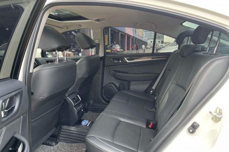 Used Subaru Legacy 2020 2.5i All-Wheel-Drive Prestige Edition EyeSight Interior 2
