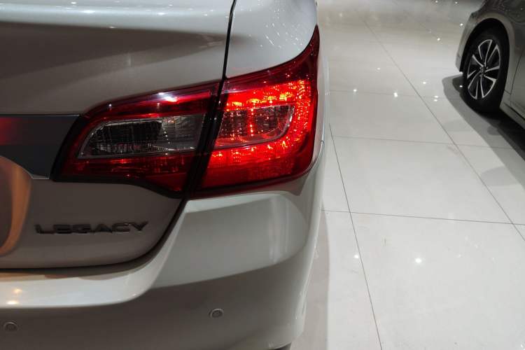 Used Subaru Legacy 2020 Revised Version 2.5i All-Wheel-Drive Glory Edition with EyeSight Right Rear Taillight