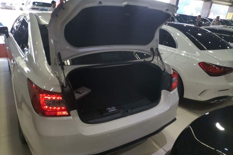 Used Subaru Legacy 2020 2.5i All-Wheel-Drive Prestige Edition EyeSight Trunk