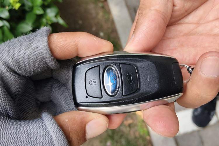 Used Subaru Legacy 2020 Revised Version 2.5i All-Wheel-Drive Glory Edition with EyeSight Vehicle Key