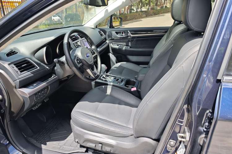 Used Subaru Outback 2017 2.5i Sport Navigation Edition with EyeSight Interior 1