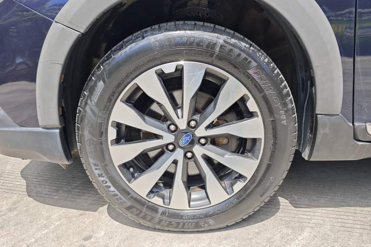 Used Subaru Outback 2017 2.5i Sport Navigation Edition with EyeSight Interior 13