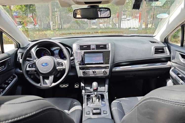 Used Subaru Outback 2017 2.5i Sport Navigation Edition with EyeSight Interior 2