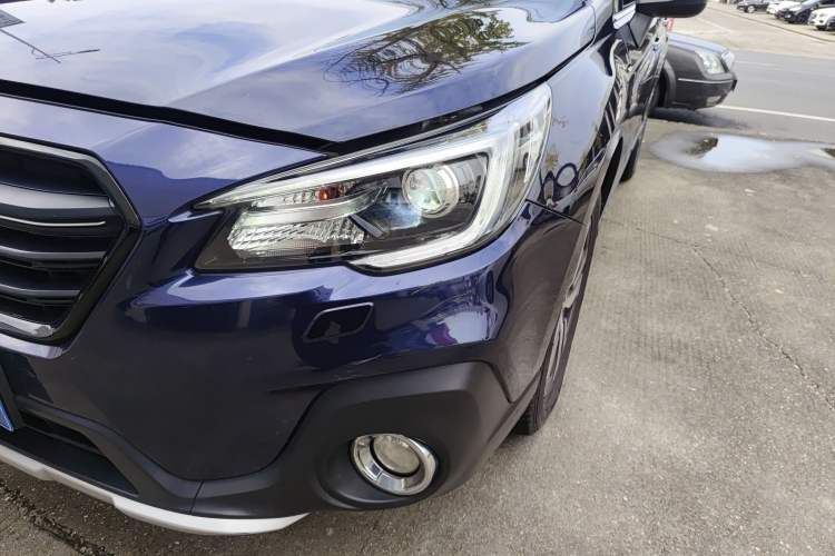 Used Subaru Outback 2019 2.5i Sport Navigation Edition with EyeSight Left Front Headlight