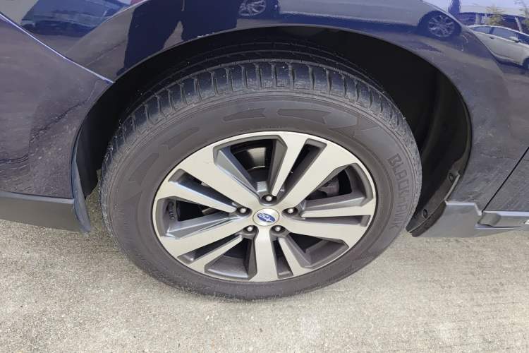Used Subaru Outback 2019 2.5i Sport Navigation Edition with EyeSight Left Front Wheel Hub