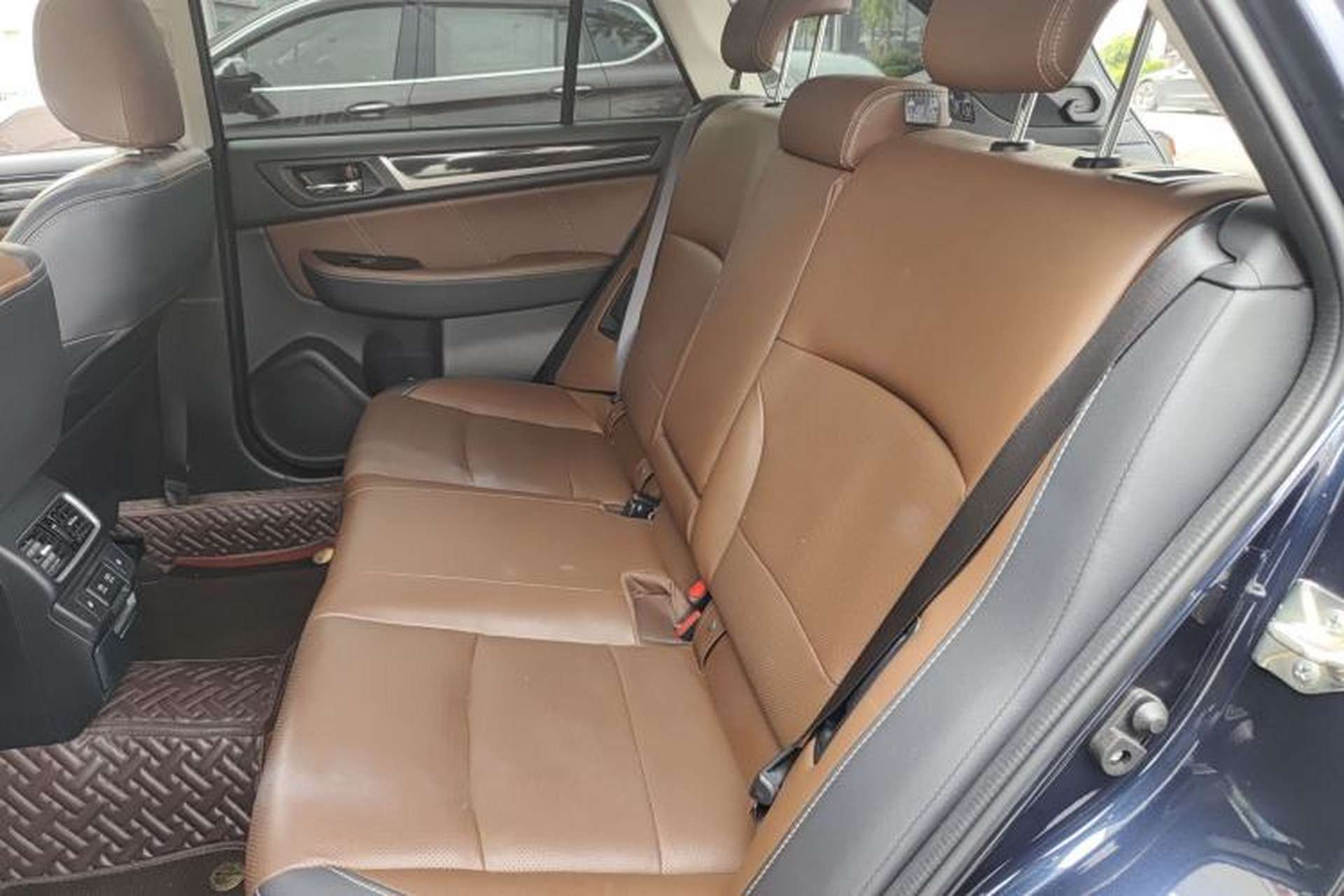 Used Subaru Outback 2019 2.5i Sport Navigation Edition with EyeSight Left Rear Seat