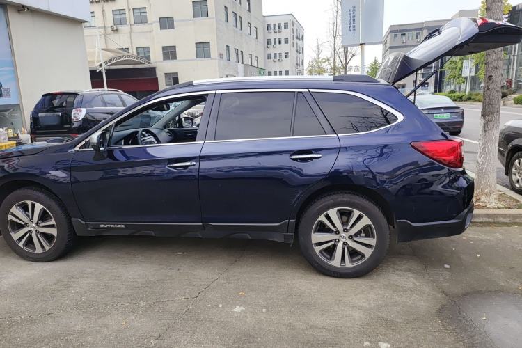 Used Subaru Outback 2019 2.5i Sport Navigation Edition with EyeSight Left Side