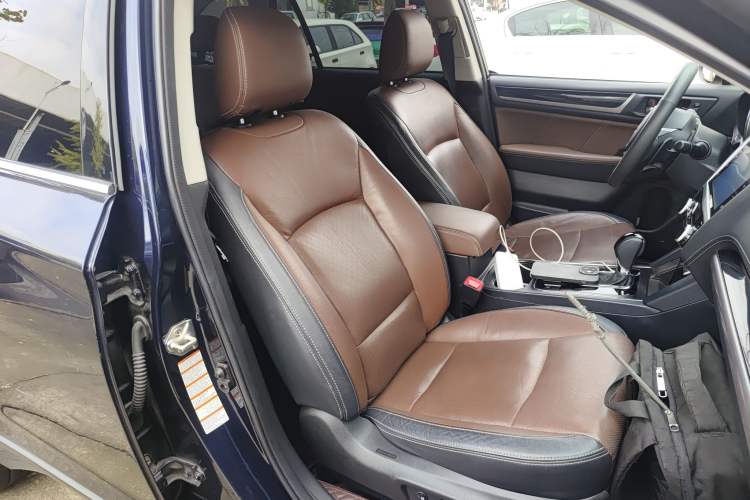 Used Subaru Outback 2019 2.5i Sport Navigation Edition with EyeSight Right Front Seat
