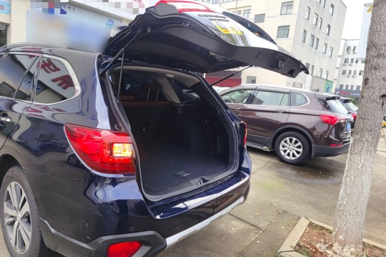 Used Subaru Outback 2019 2.5i Sport Navigation Edition with EyeSight Trunk