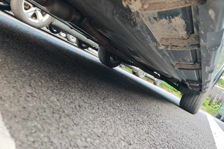 Used Subaru Outback 2010 2.5i Luxury Edition Chassis Front Left