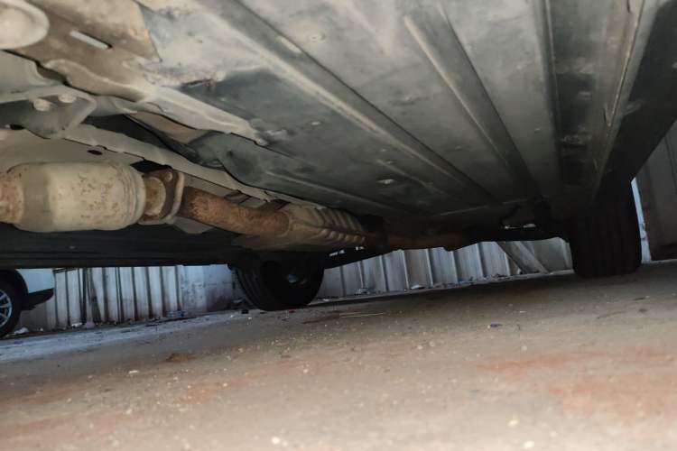 Used Subaru Outback 2010 2.5i Luxury Edition Chassis Front Left