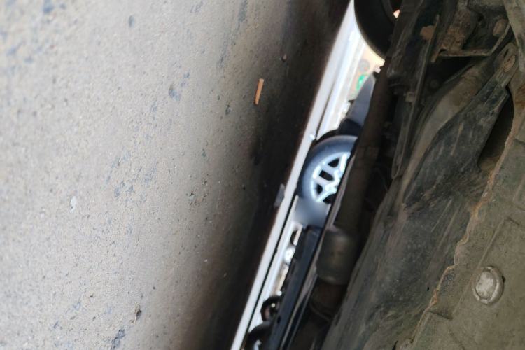 Used Subaru Outback 2010 2.5i Luxury Edition Chassis Front Left
