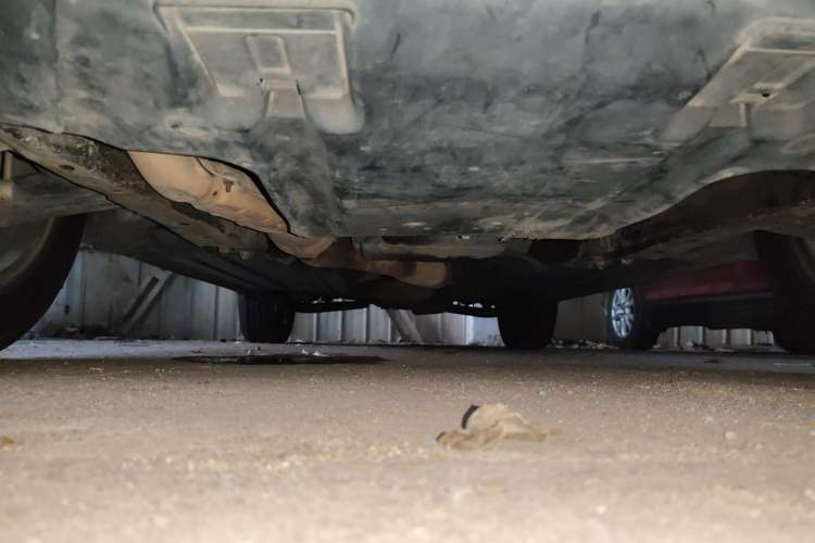 Used Subaru Outback 2010 2.5i Luxury Edition Chassis Front