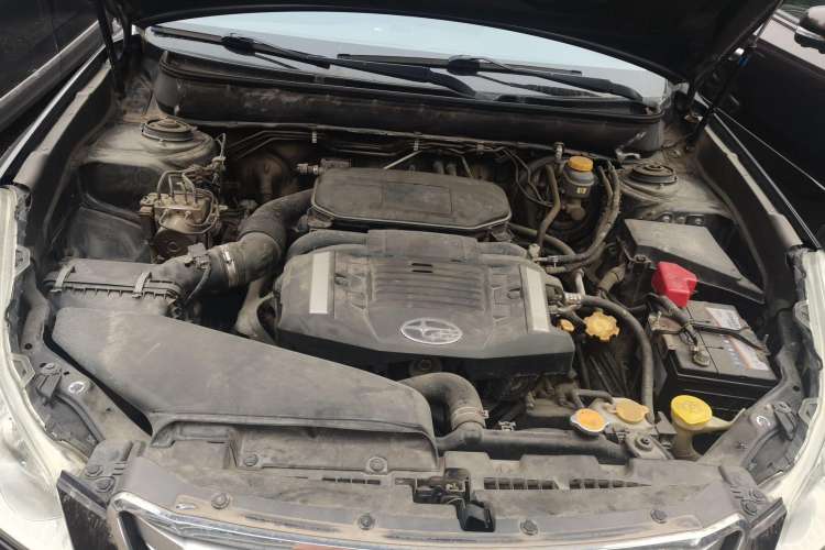 Used Subaru Outback 2010 2.5i Luxury Edition Engine Bay