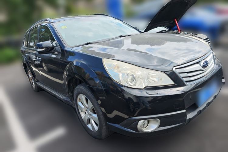 Used Subaru Outback 2010 2.5i Luxury Edition Front Right 45 Deg