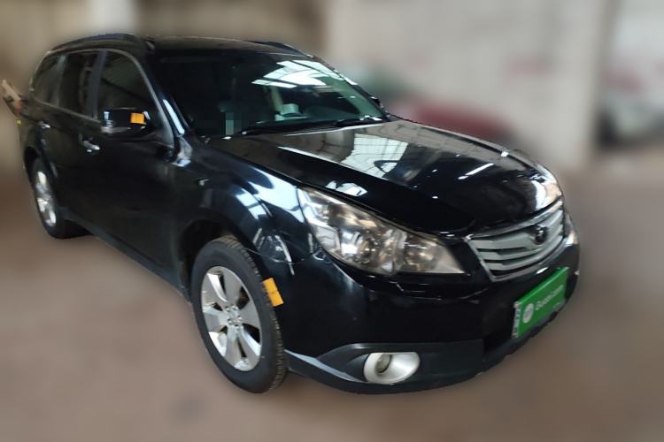 Used Subaru Outback 2010 2.5i Luxury Edition Front Right 45 Deg