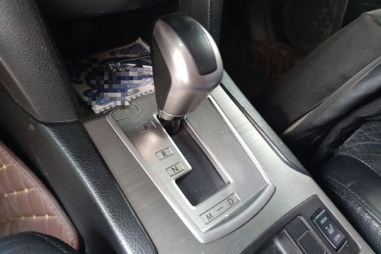 Used Subaru Outback 2010 2.5i Luxury Edition Gear Lever