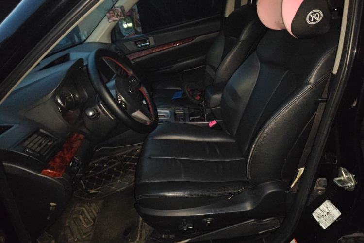 Used Subaru Outback 2010 2.5i Luxury Edition Left Front Seat