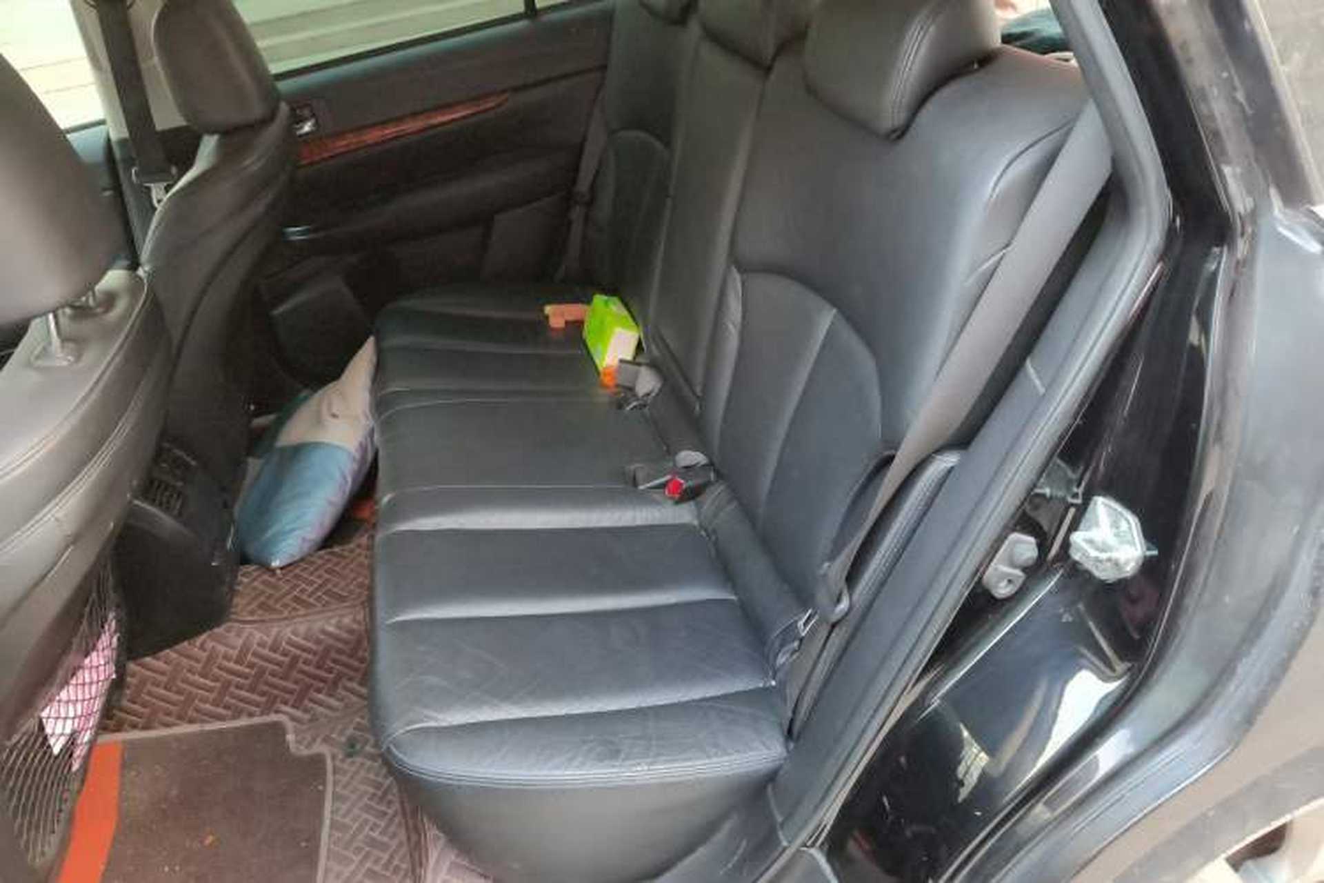 Used Subaru Outback 2010 2.5i Luxury Edition Left Rear Seat