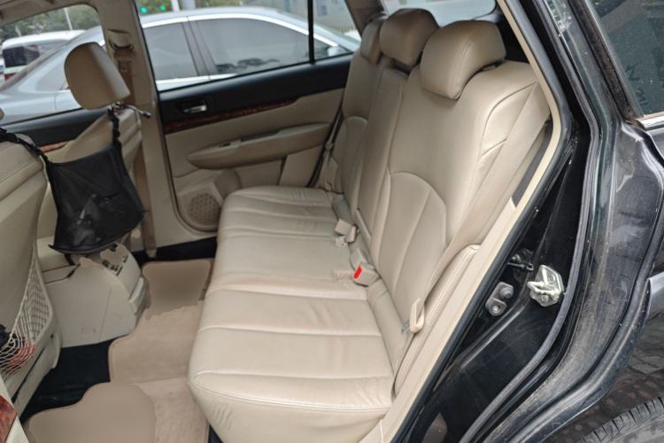 Used Subaru Outback 2010 2.5i Luxury Edition Left Rear Seat