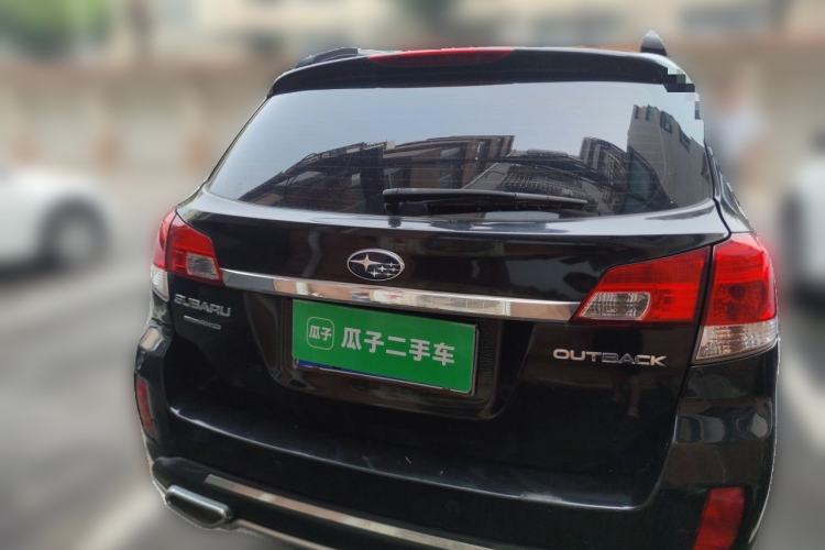 Used Subaru Outback 2010 2.5i Luxury Edition Rear