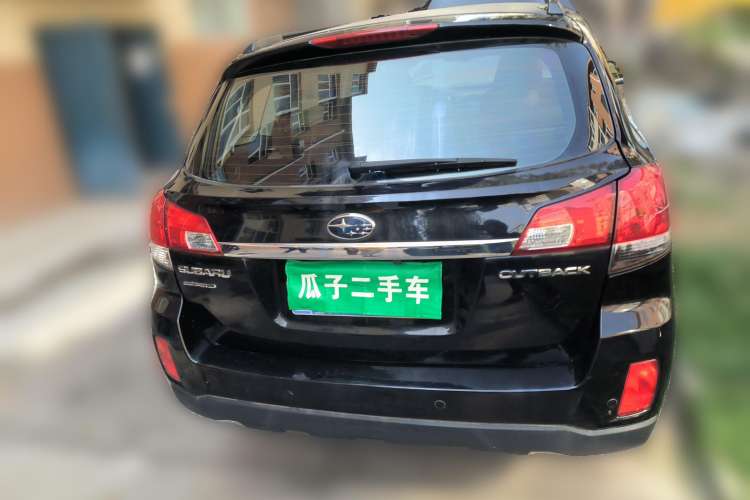 Used Subaru Outback 2010 2.5i Luxury Edition Rear