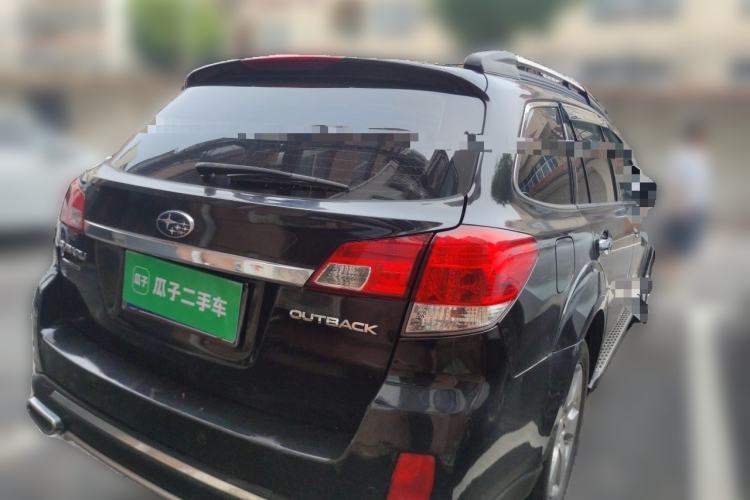 Used Subaru Outback 2010 2.5i Luxury Edition Rear Right 45 Deg