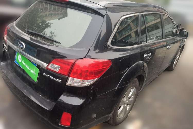 Used Subaru Outback 2010 2.5i Luxury Edition Rear Right 45 Deg