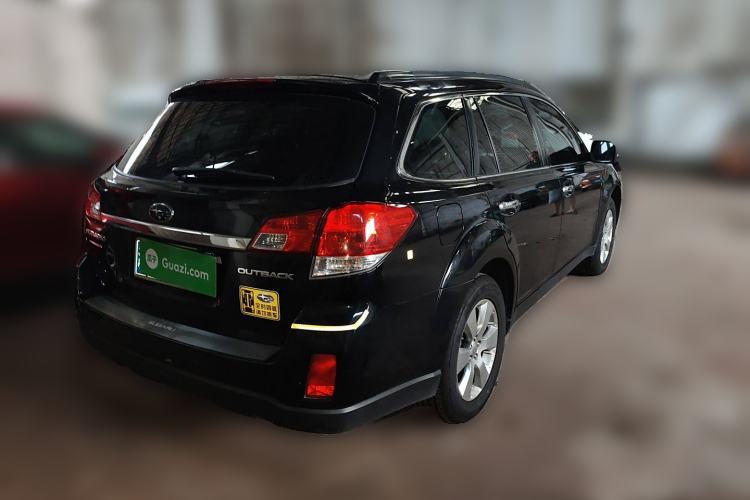 Used Subaru Outback 2010 2.5i Luxury Edition Rear Right 45 Deg
