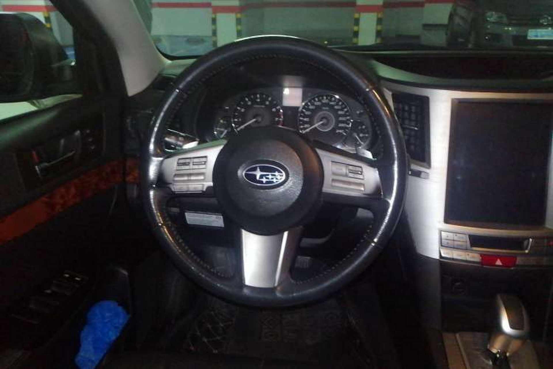 Used Subaru Outback 2010 2.5i Luxury Edition Steering Wheel