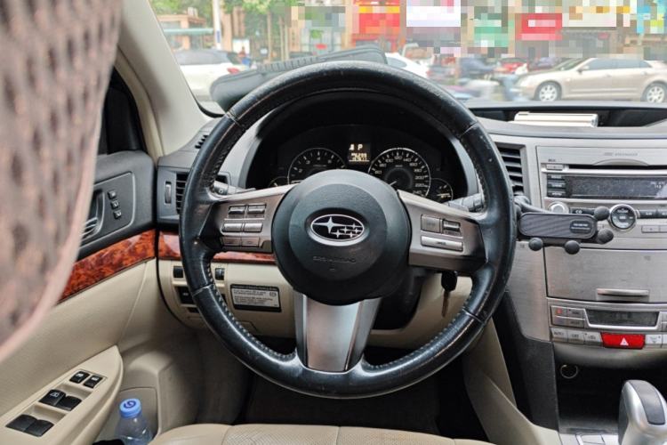 Used Subaru Outback 2010 2.5i Luxury Edition Steering Wheel