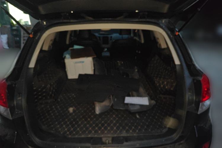 Used Subaru Outback 2010 2.5i Luxury Edition Trunk