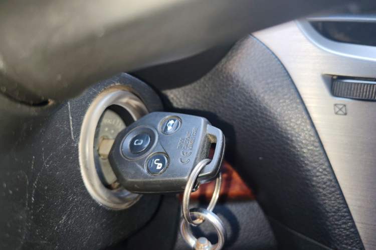 Used Subaru Outback 2010 2.5i Luxury Edition Vehicle Key