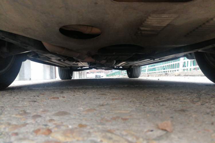 Used Subaru Outback 2010 2.5i Luxury Edition Chassis Front