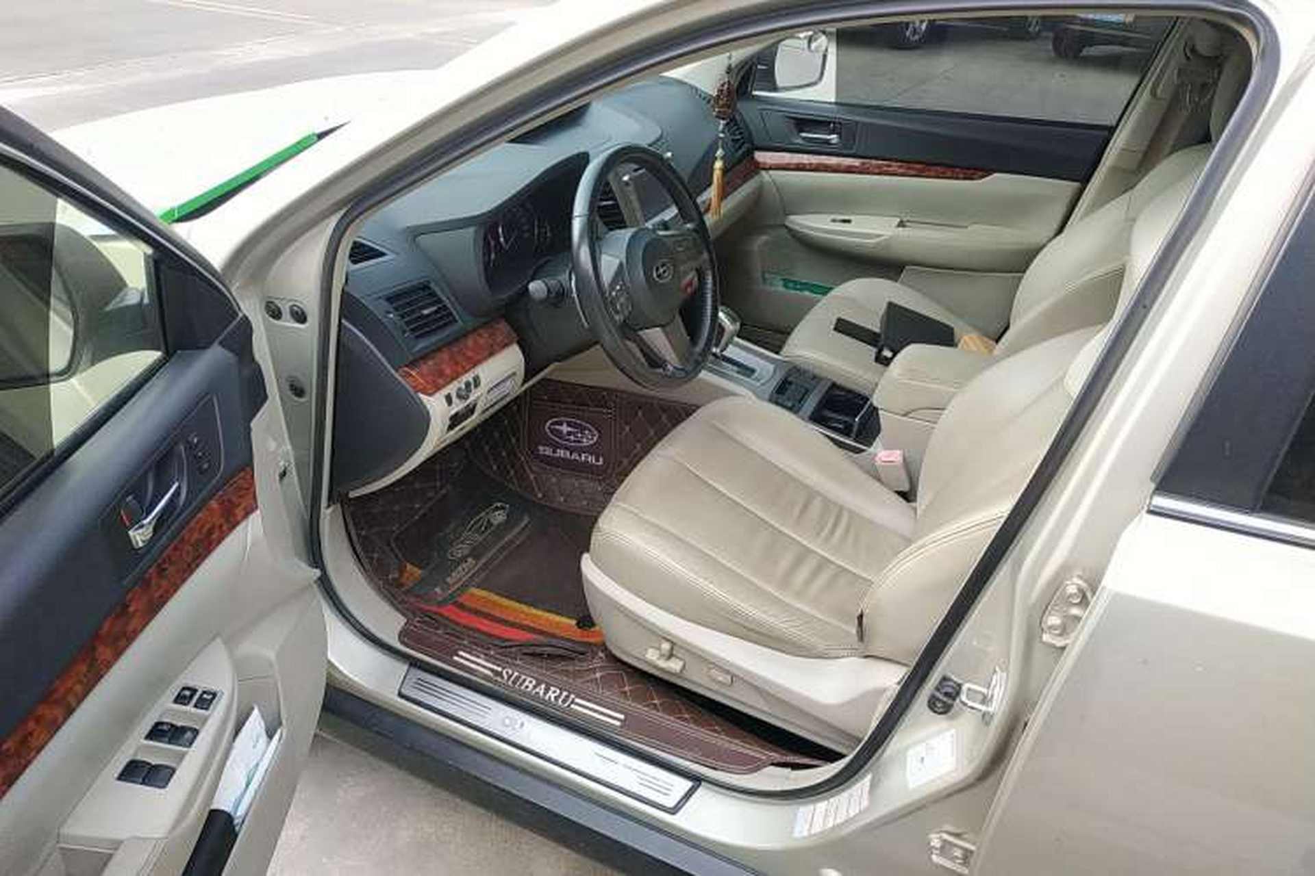 Used Subaru Outback 2010 2.5i Luxury Edition Driver Seat