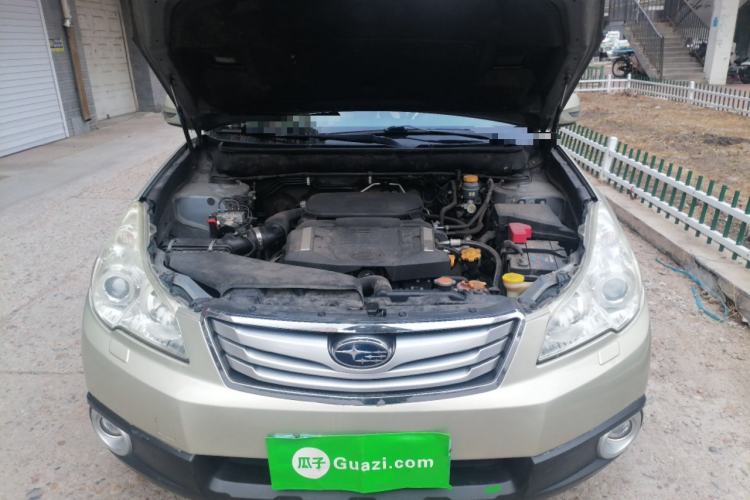 Used Subaru Outback 2010 2.5i Luxury Edition Engine Bay
