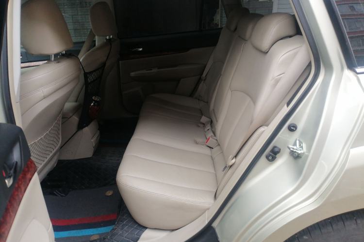 Used Subaru Outback 2010 2.5i Luxury Edition Left Rear Seat