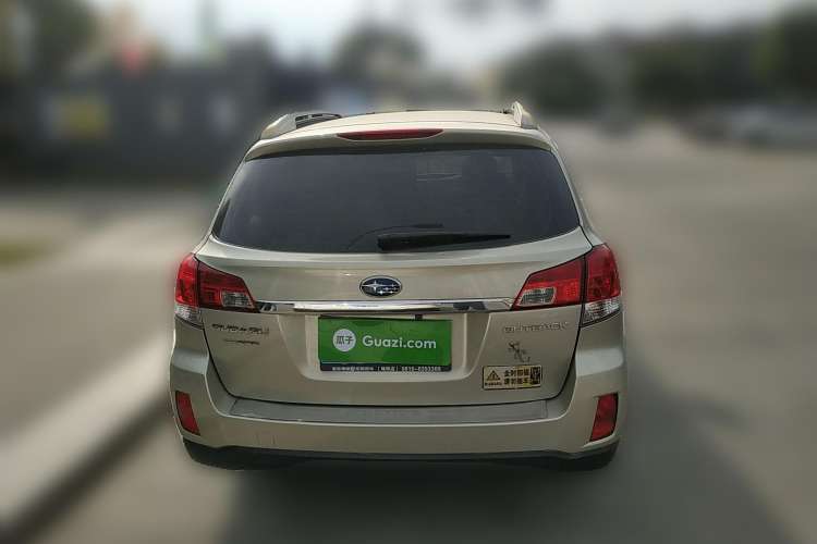 Used Subaru Outback 2010 2.5i Luxury Edition Rear