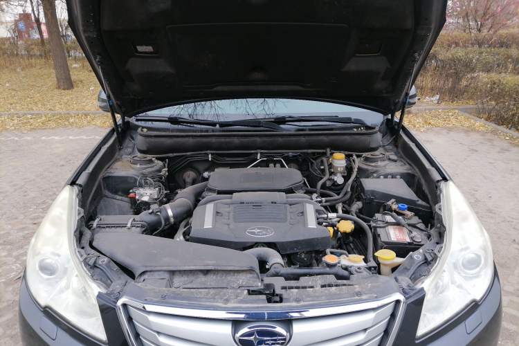 Used Subaru Outback 2010 2.5i Luxury Edition Engine Bay