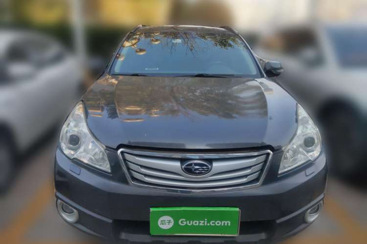 Used Subaru Outback 2010 2.5i Luxury Edition Front
